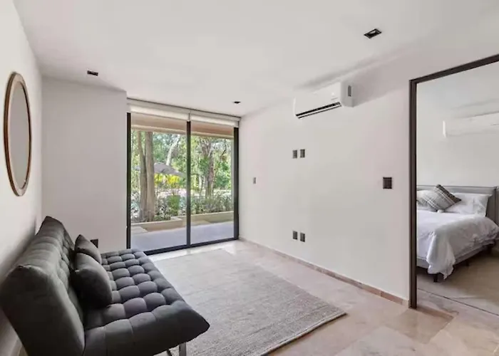 1st Flr Chic Jungle 1br Priv Pool Steam & Gym Сasa de vacaciones *