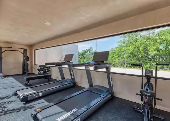 Сasa de vacaciones 1st Flr Chic Jungle 1br Priv Pool Steam & Gym *
