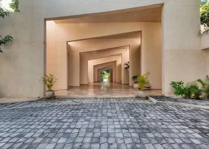 1st Flr Chic Jungle 1br Priv Pool Steam & Gym Сasa de vacaciones